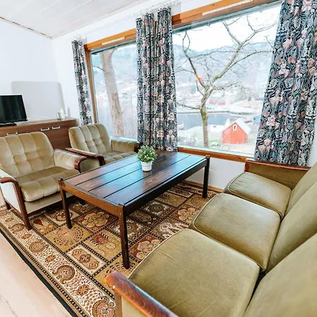 Nokling & Hjelmeland