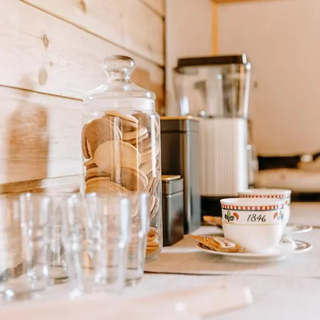 Nokling & Kemping Hjelmeland